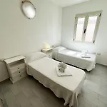 Apartman Is Cla SantʼAntìoco
